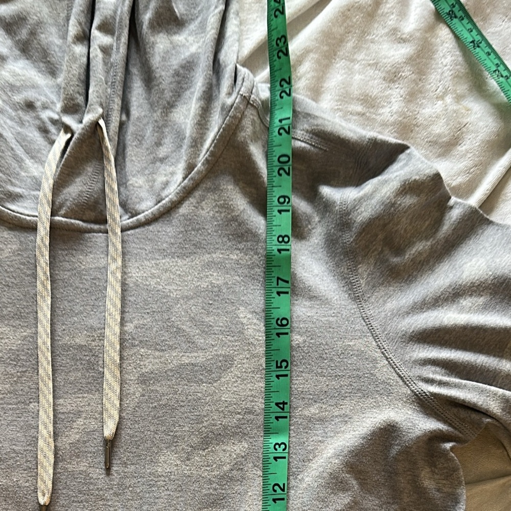 Vuori Halo Essential Hoodie Pale Heather Camo - Picture 4 of 7